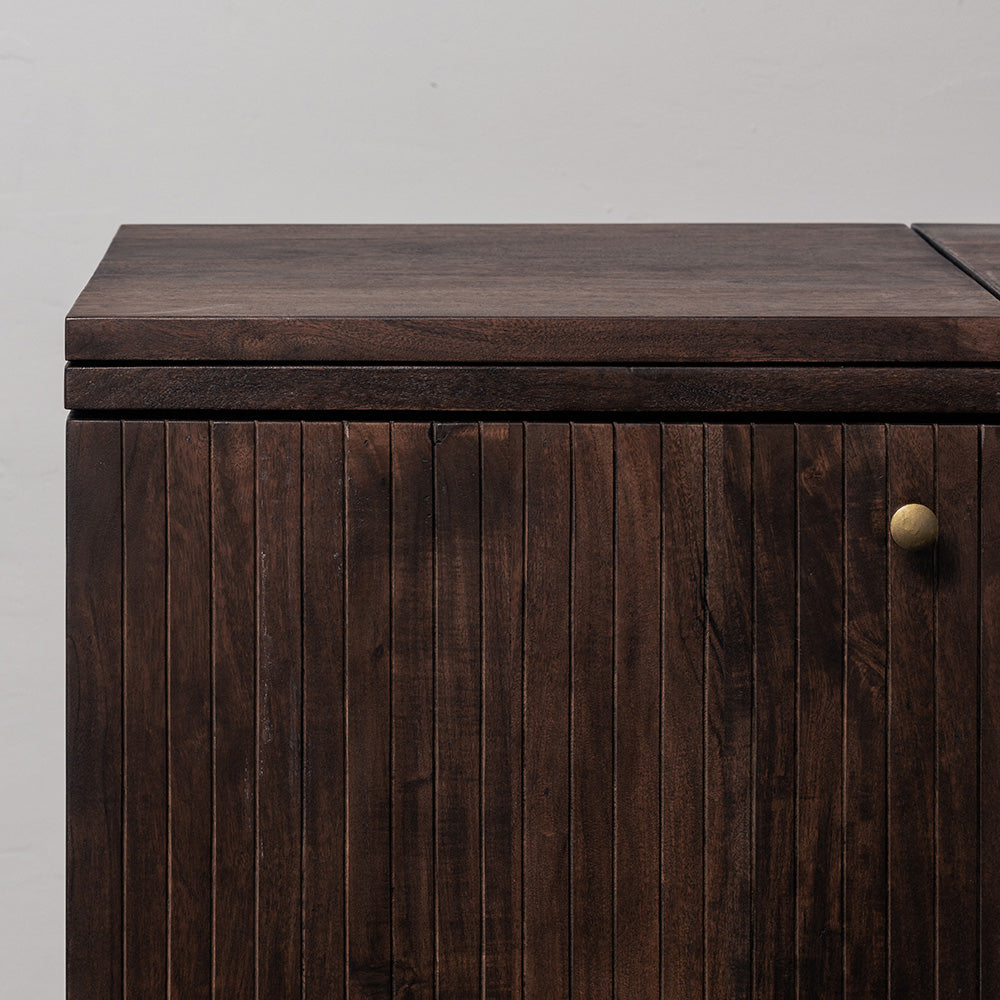Queens Bar Cabinet With Flip Top